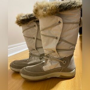 Pajar Winter Boots Cream Lace Up Waterproof Size 37